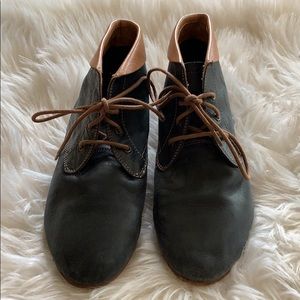 Women’s juil ankle boots sz 8